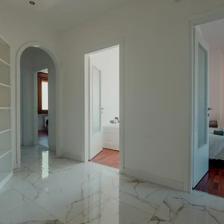La Finestra Sulla Piazza Appartement Triëst